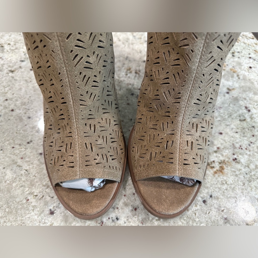 Restricted Perforated Tan Peep Open Toe Ankle Booties Boots - Picture 5 of 10